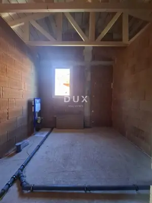 House 310 m², Bale - two separate residential units - 13