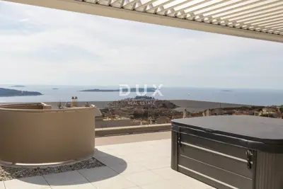 Penthouse 113 m², Primošten - Dachterrasse und Jacuzzi - 10