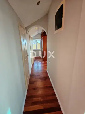 Apartment 168.38 m², Petrčane - sea view and 3 balconies - 11