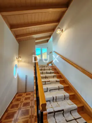 Apartment 168.38 m², Petrčane - sea view and 3 balconies - 2