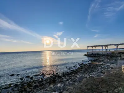 Apartment 168.38 m², Petrčane - sea view and 3 balconies - 16