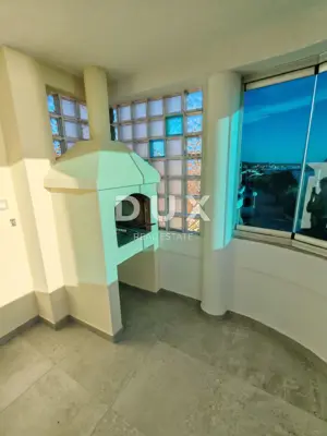 Apartment 168.38 m², Petrčane - sea view and 3 balconies - 12