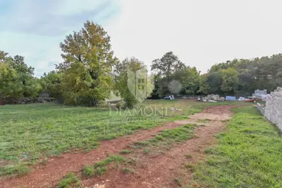 Svetvinčenat, surroundings, excellent plot for building a house - 2
