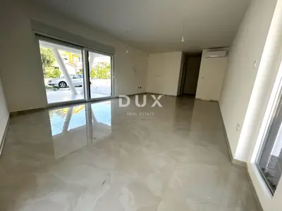 Stan 112,2 m², Vodice - vrt 128,08 m² i dvije terase - 5