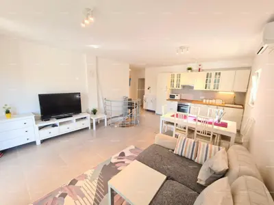 Peroj! Wohnung mit Garten! - 17