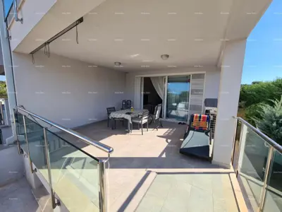 Peroj! Wohnung mit Garten! - 2