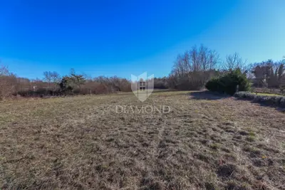 Građevinsko zemljište 5.118 m², Zabrežani - ravna parcela - 3