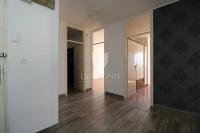 Stan 81 m², Krimeja, Rijeka - 3 spavaće sobe i balkon s pogledom na more - 9