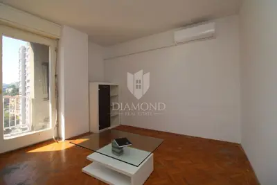Stan 81 m², Krimeja, Rijeka - 3 spavaće sobe i balkon s pogledom na more - 2