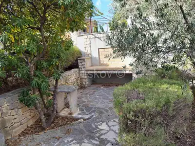 Haus 400 m², Splitska auf Brač, 50 m vom Meer und Meerblick - 10