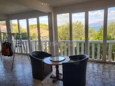 Haus 400 m², Splitska auf Brač, 50 m vom Meer und Meerblick - 8