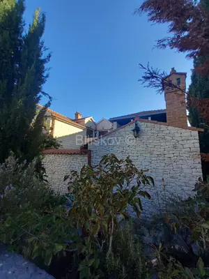 Haus 400 m², Splitska auf Brač, 50 m vom Meer und Meerblick - 11