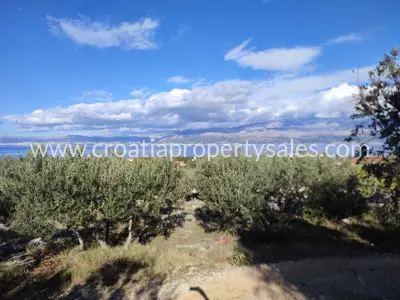Građevinska parcela 930 m², Otok Brač, pogled na more