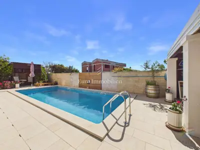 Familienhaus mit Pool neben dem Naturpark Kamenjak - 19