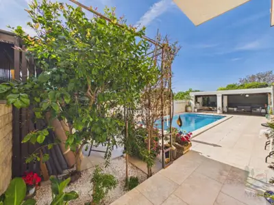 Familienhaus mit Pool neben dem Naturpark Kamenjak - 22