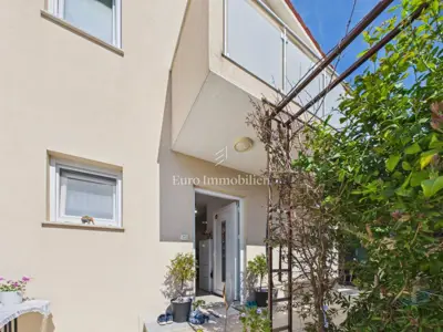 Familienhaus mit Pool neben dem Naturpark Kamenjak - 10