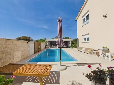 Familienhaus mit Pool neben dem Naturpark Kamenjak - 20