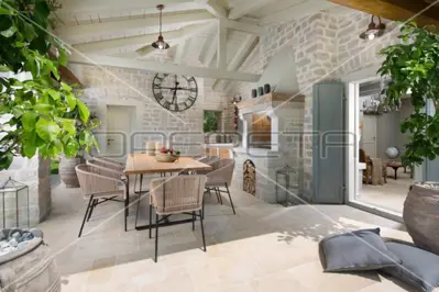 Villa 359 m², Rovinj area - stone villa in the resort - 5
