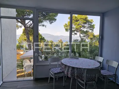 Stan u Lumbardi, Korčula - 2 spavaće sobe, terasa