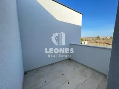 Apartment 60 m², Novigrad, sea view and terrace - 9