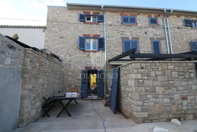 House 110 m², Svetvinčenat - newly renovated stone house