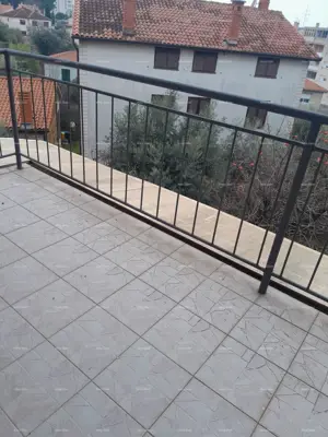 Pula Veruda. Apartment in a house on the 1st floor - attractive location - 9