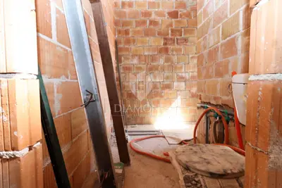 Opportunity! House with yard and garage in a sought-after location in Pula! - 14