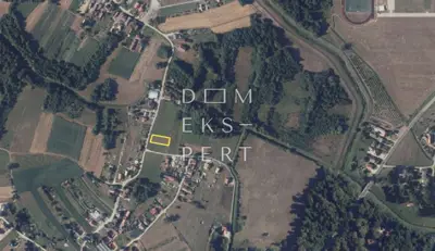 Donje Dvorišće, Building plot in a quiet street, 1000 m² - 2