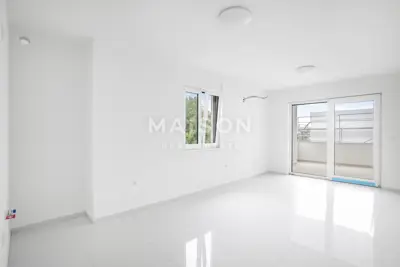 Stan 62 m², Novi Vinodolski - mirna lokacija i loggia