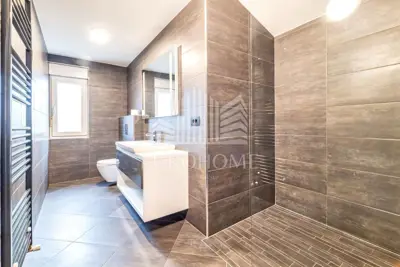 Stan 216 m², Srebrnjak, Maksimir - mirna mikrolokacija - 15