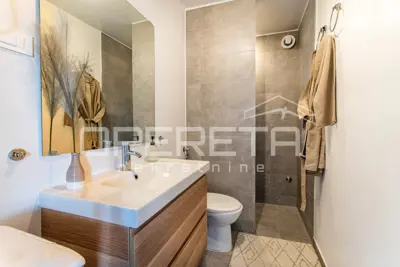 Apartment 82 m², Rogoznica, 2 bedrooms and terrace with sea view - 9