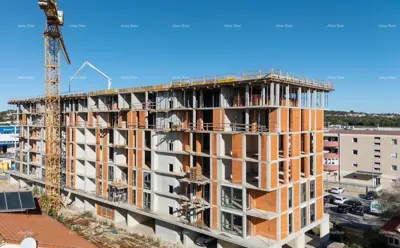 Stan 2 spavaće sobe, Kaštanjer Pula, lift i terasa - 9