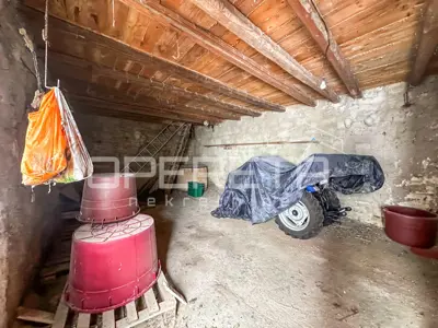 Kuća 78 m², Betina - centar i dvorište 52 m² - 4
