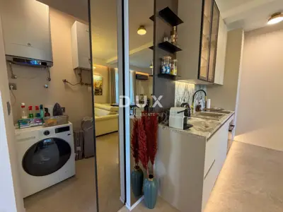 Stan 51 m², Opatija - Centar, renoviran i funkcionalan - 15