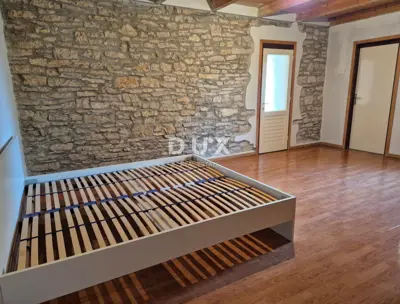 ISTRA, MARČANA - Detached stone house with potential - 12