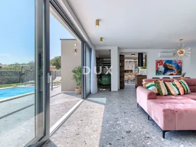 House for sale in Loborika, 242 m² - 15