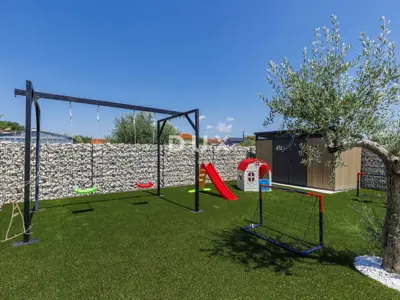 House for sale in Loborika, 242 m² - 7