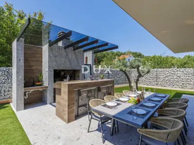 House for sale in Loborika, 242 m² - 8