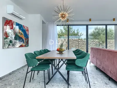 House for sale in Loborika, 242 m² - 17