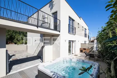 Haus zur Miete in Arsenal, 93,2 m²