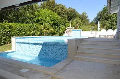 Kuća 530 m², Medulin - 100 m od mora - 3