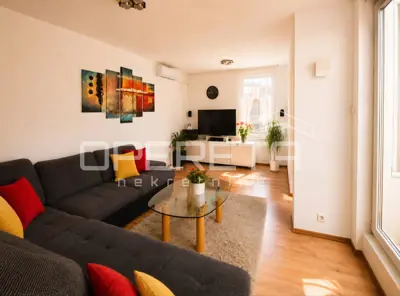 Stan 95 m², Gajnice - dvoetažni, 4-sobni