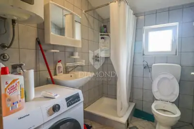 Pula, surroundings, family house with two apartments - 11