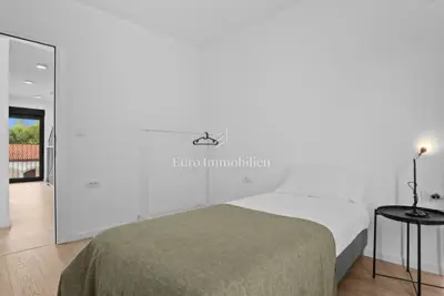 Kuća u Poreču, miran kvart i vrt 200 m² - 22