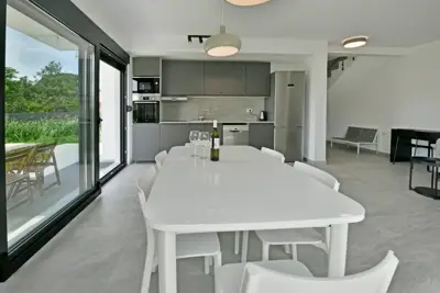 Kuća u Poreču, miran kvart i vrt 200 m² - 8