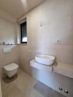 Haus zum Kauf in Poreč, 251 m² - 15