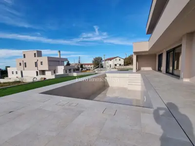 Haus zum Kauf in Poreč, 251 m² - 7