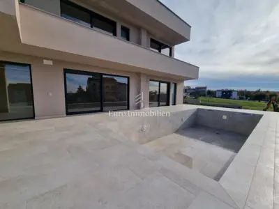Haus zum Kauf in Poreč, 251 m² - 5