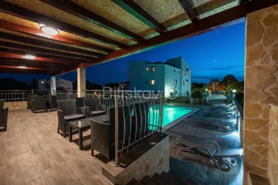 Marina, Vinišće, vila sa bazenom - 8