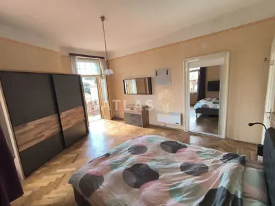 Stan 73 m², Opatija - Centar, balkon i pogled na zelenilo